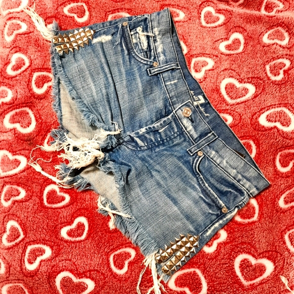 7 All of Mankind Denim Shorts - Picture 1 of 6